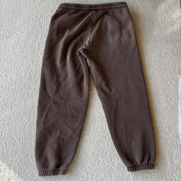 Aritzia TNA Women's Sweatfleece Cozy Fleece Boyfriend Sweatpants Brown Size L - Picture 4 of 11